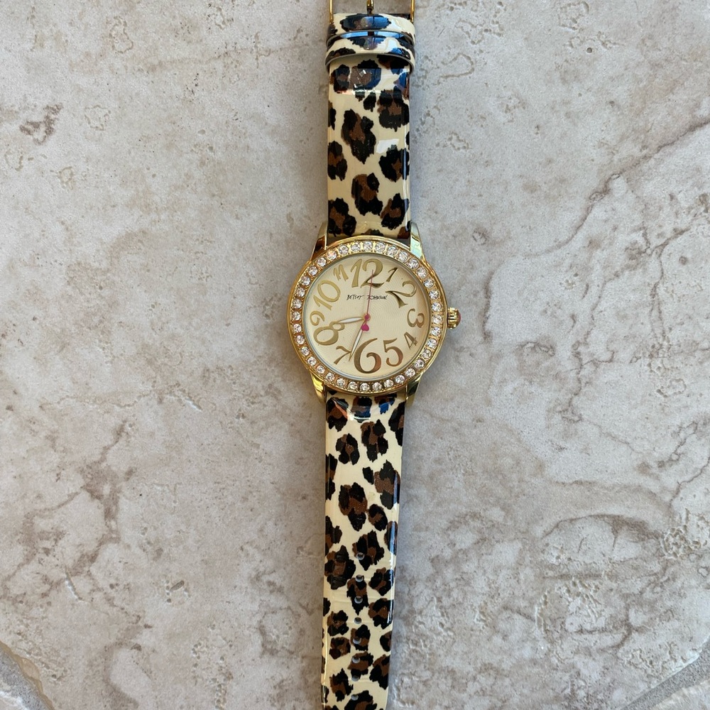Betsey Johnson BJ00217-01 Champagne Dial Leather Strap Women's Watch